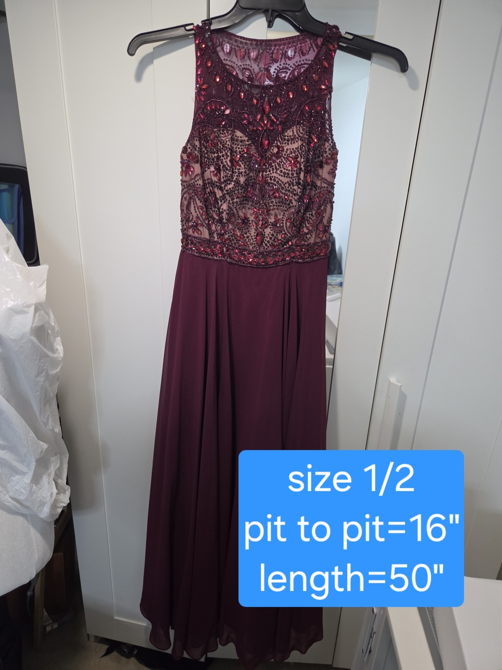 Dave & Johnny Embellished Beaded Dress - Picture 10 of 11